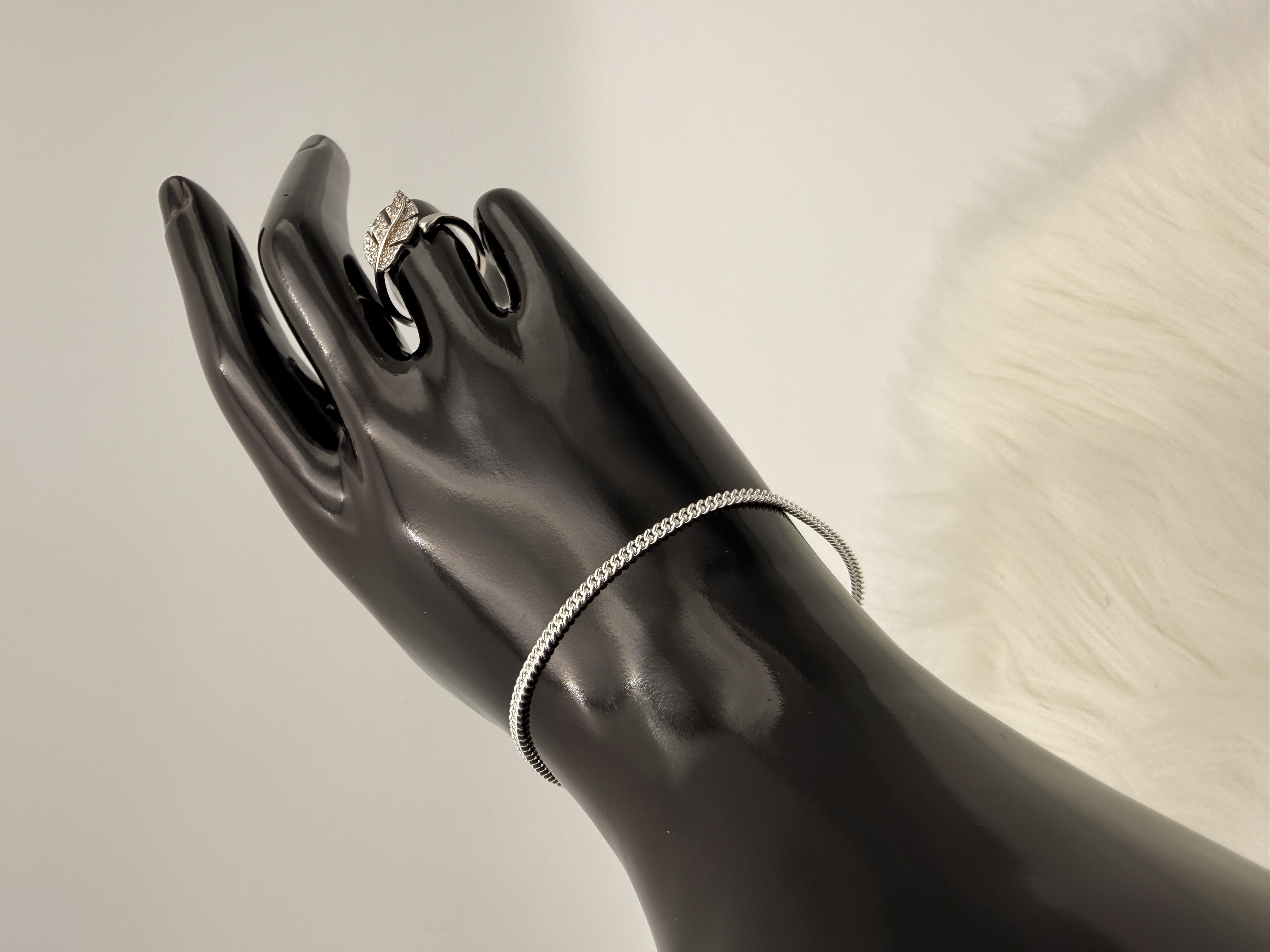 Catena Pura - View 2