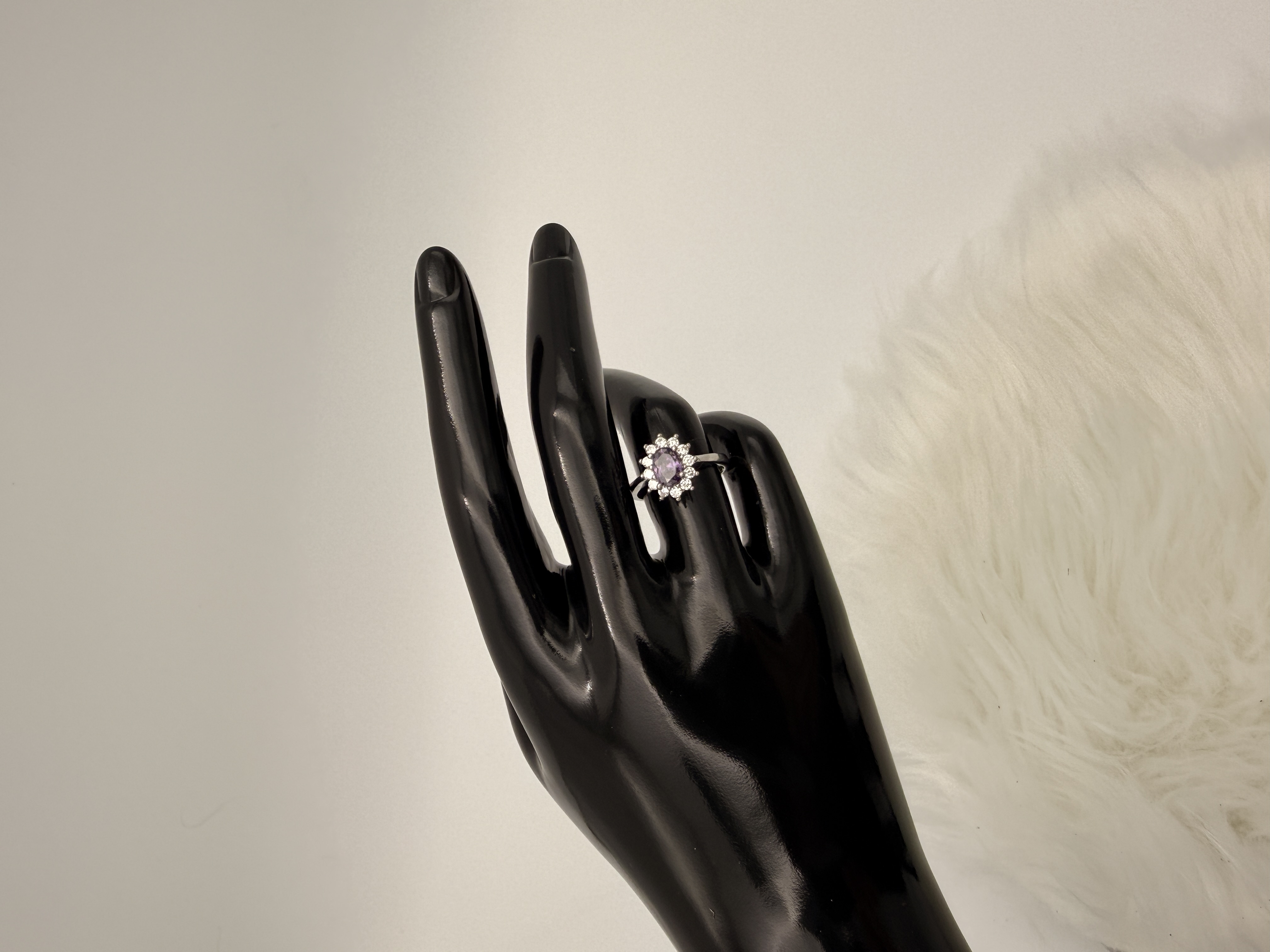 Regina Viola - View 2